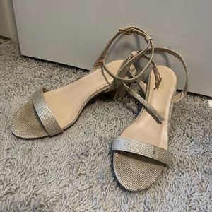 Size 39 Short block heel